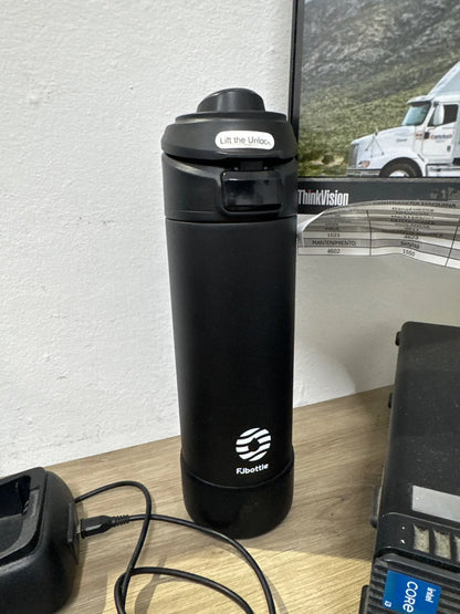 Magnetic Gym Thermos Bottle with Phone Holder – Insulated, Hands‑Free Filming